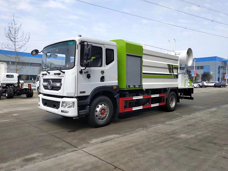 國(guó)六東風(fēng)多利卡D9多功能抑塵車(chē)