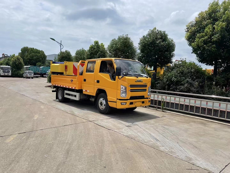 江鈴藍牌防撞緩沖車產品推薦！