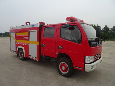 東風(fēng)多利卡干粉水聯(lián)用消防車