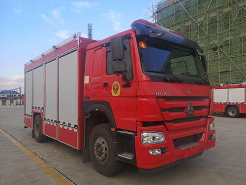 程力器材消防車